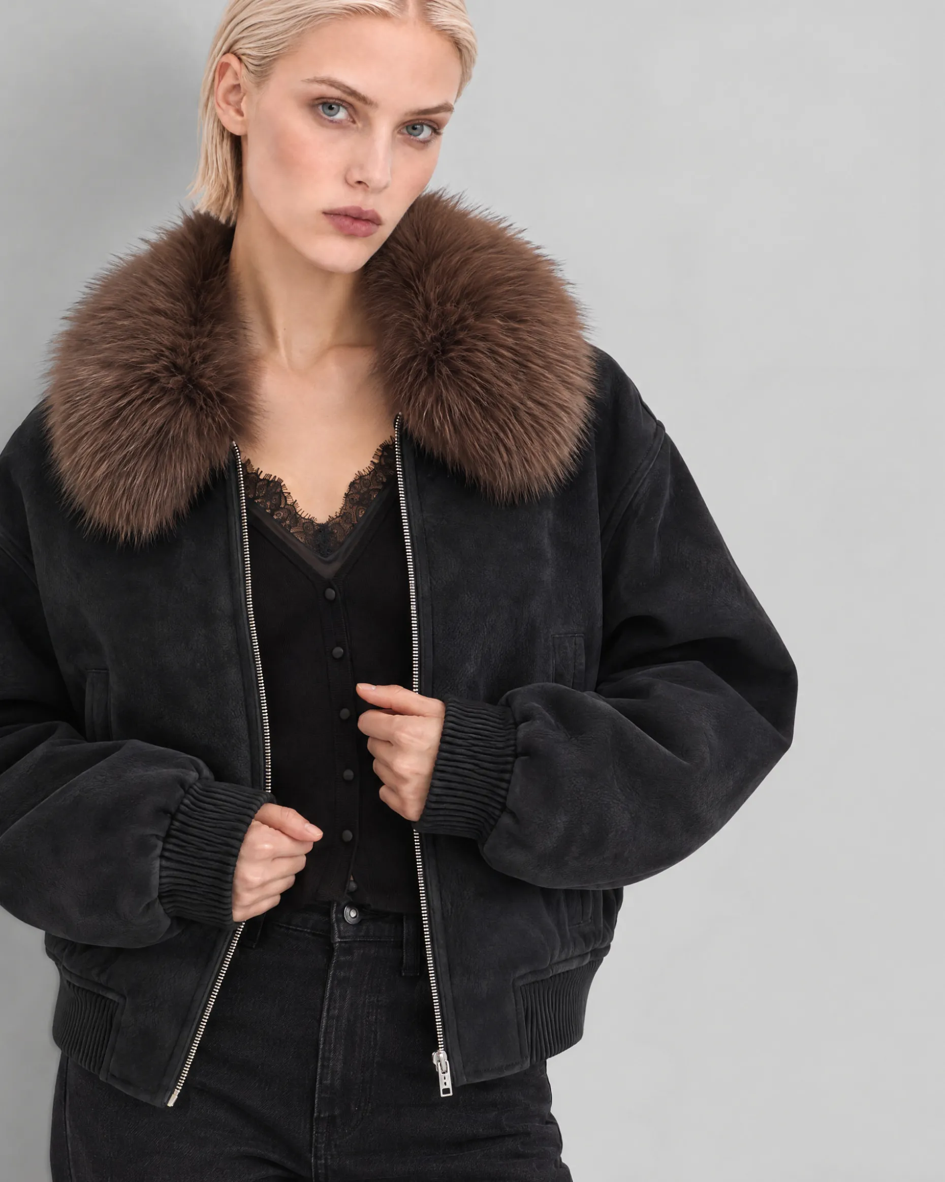 Blouson avec col fausse fourrure noir