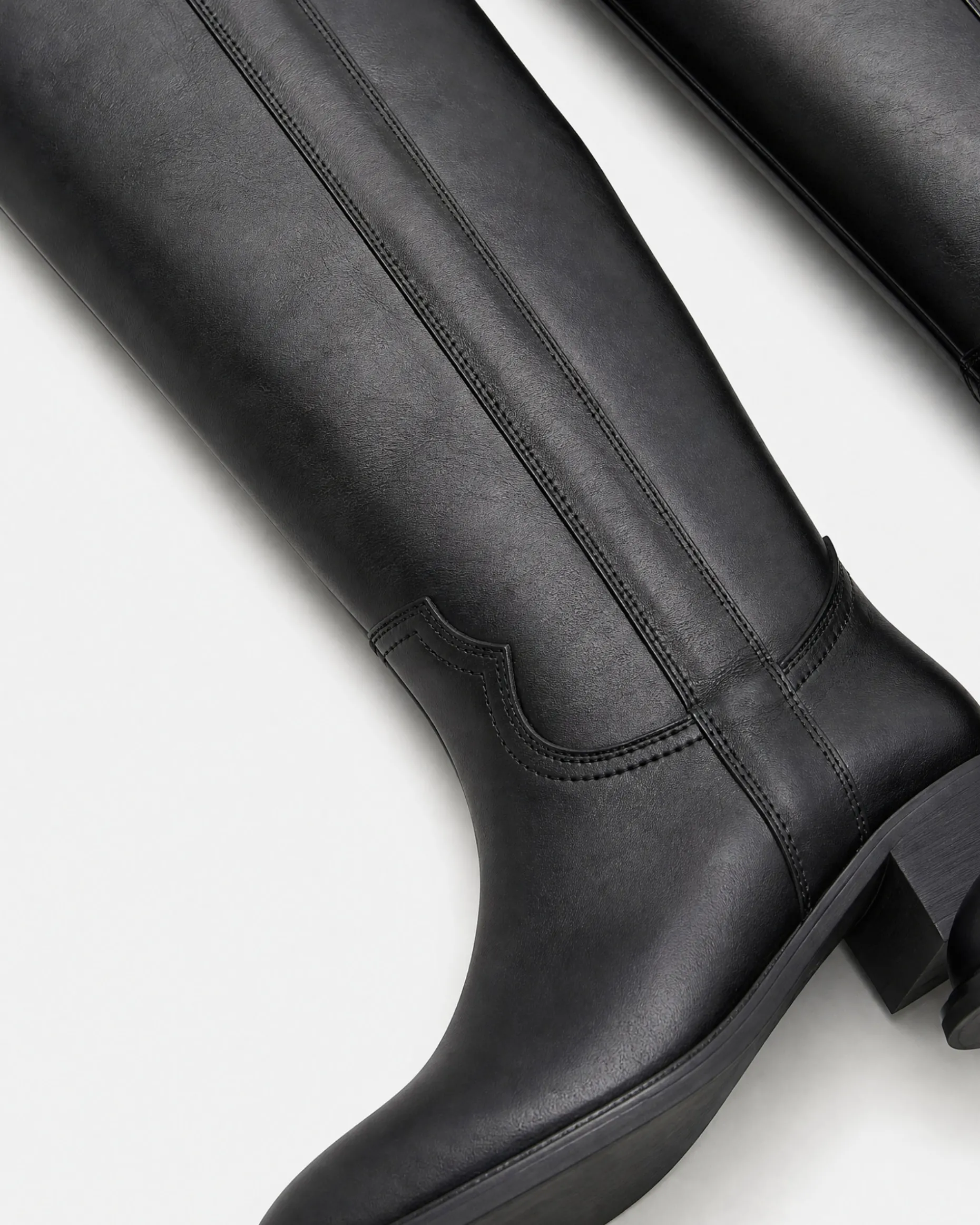 Bottes en cuir noires