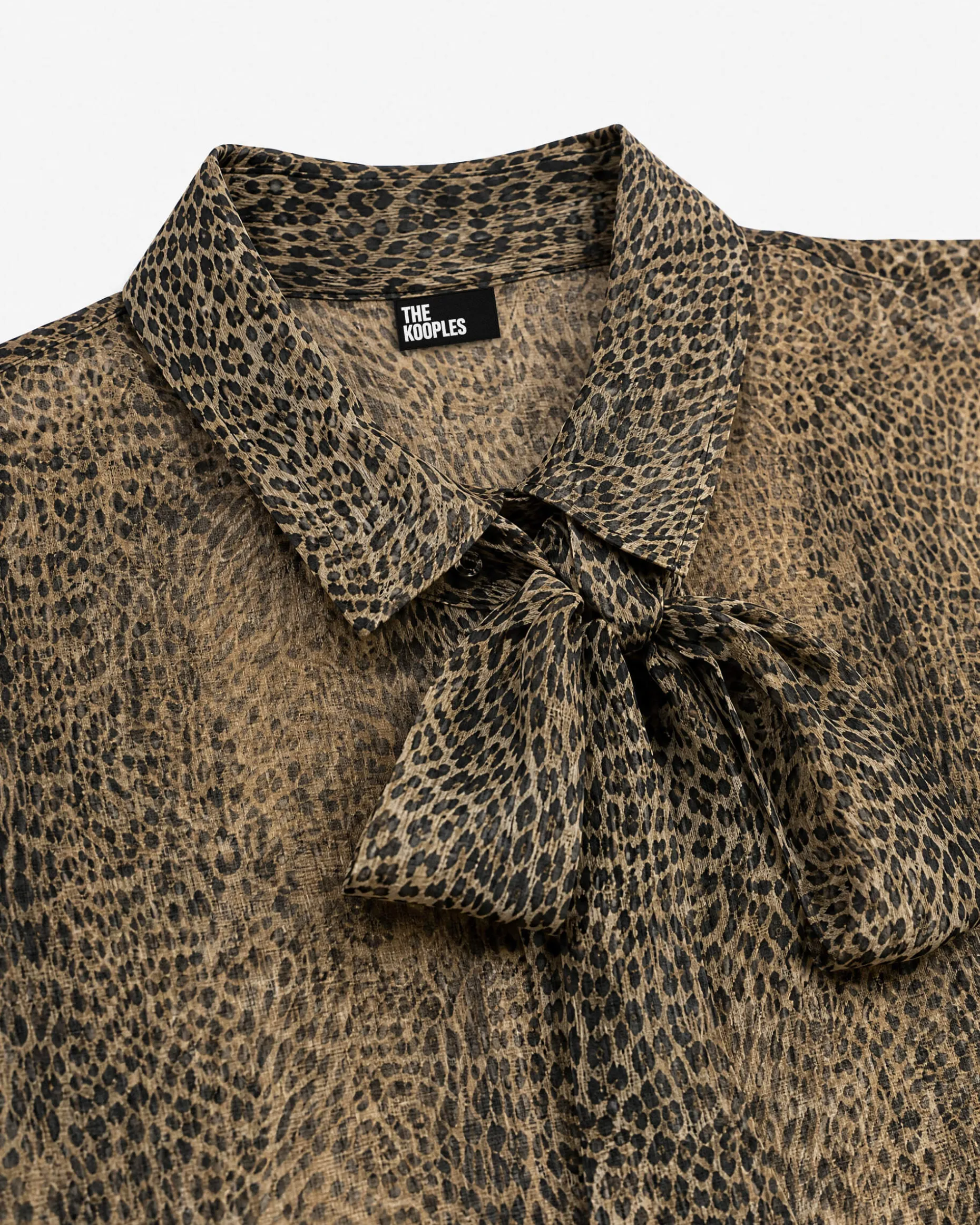 Chemise avec lavallière imprimé léopard