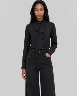 Chemise avec lavallière noire