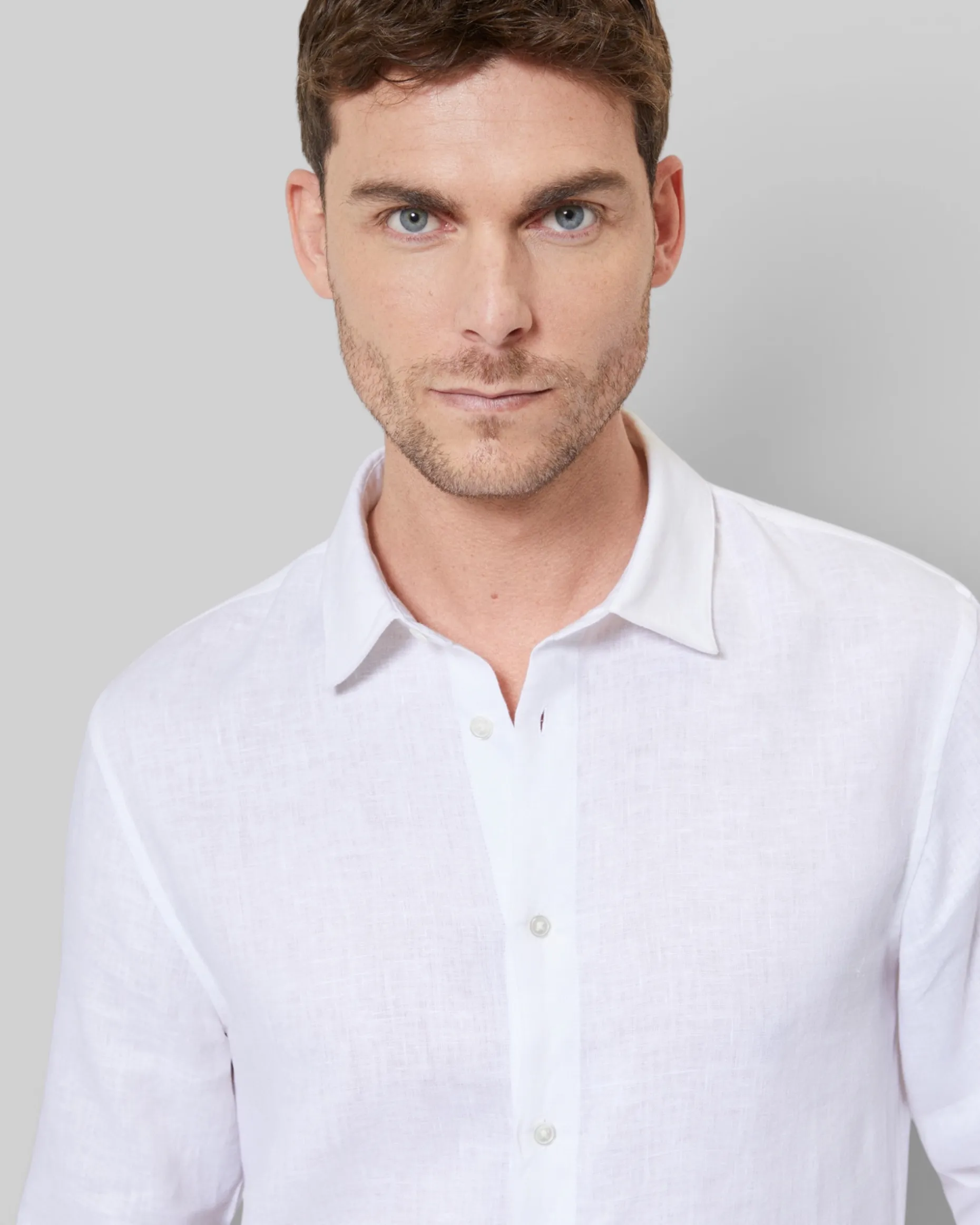 Chemise en lin blanche