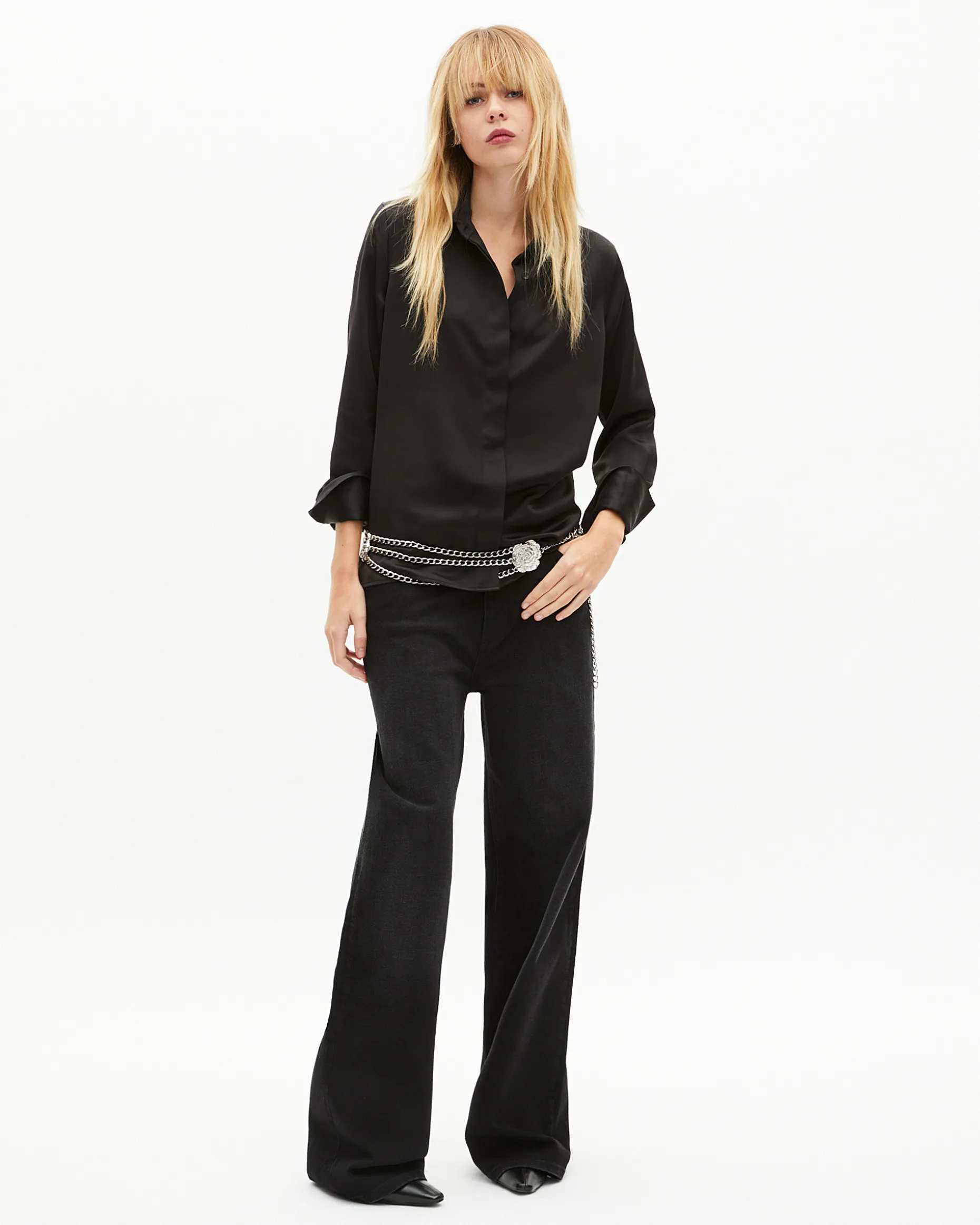 Chemise en satin noir