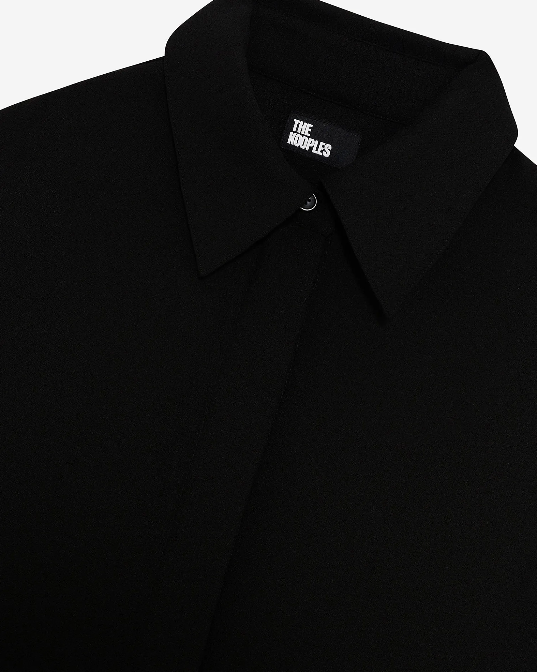 Chemise en satin noire