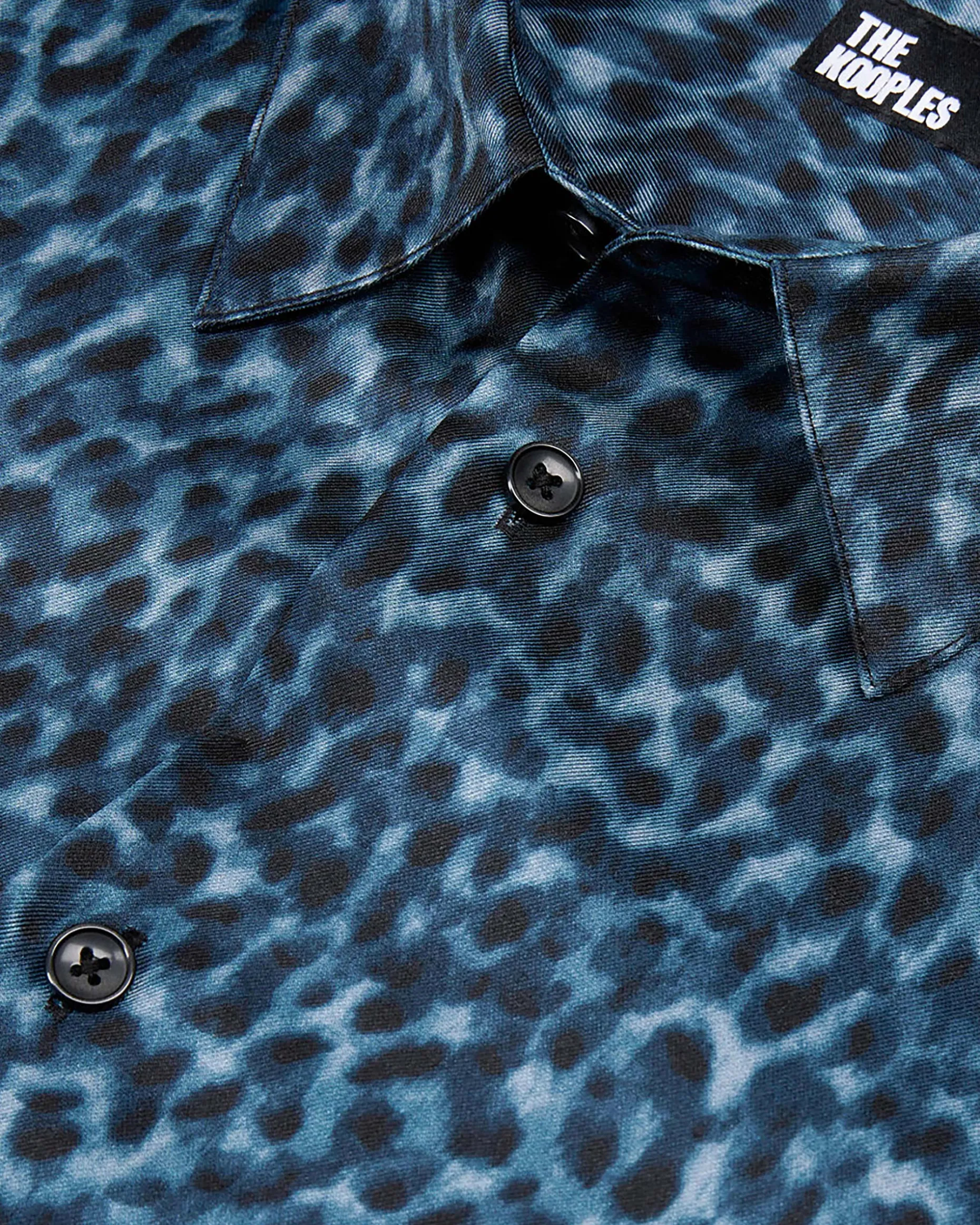 Chemise en soie mélangée imprimé léopard