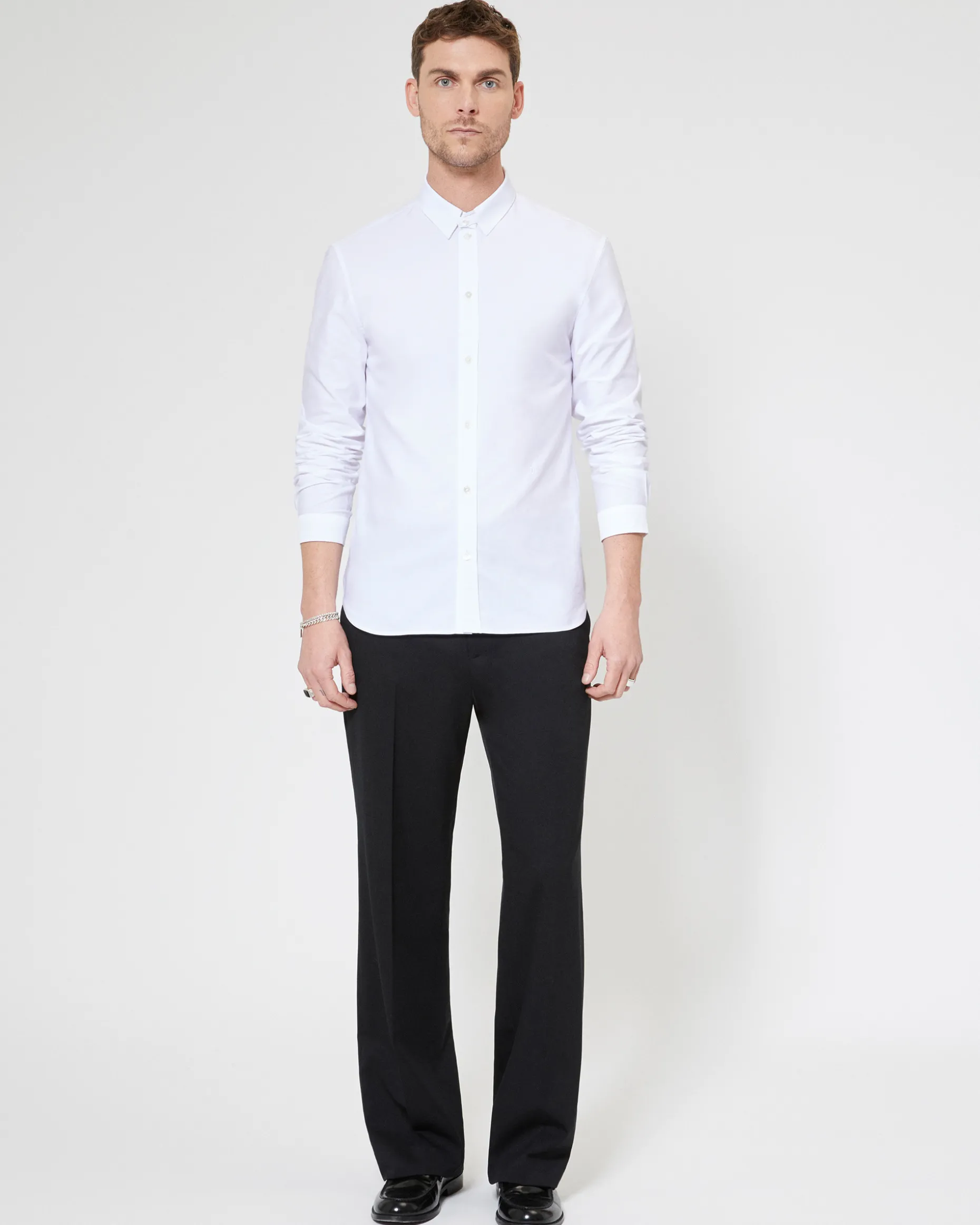 Chemise formelle avec bride blanche