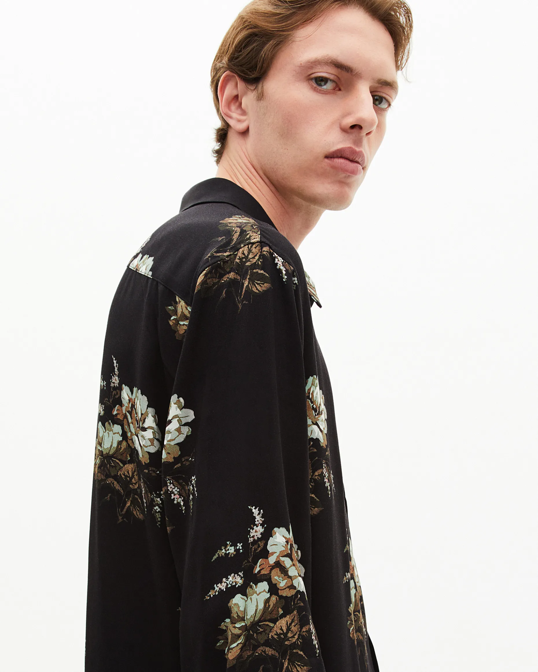 Chemise imprimé fleuri verte et noire