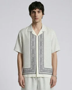 Chemise manches courtes imprimé bandana écru