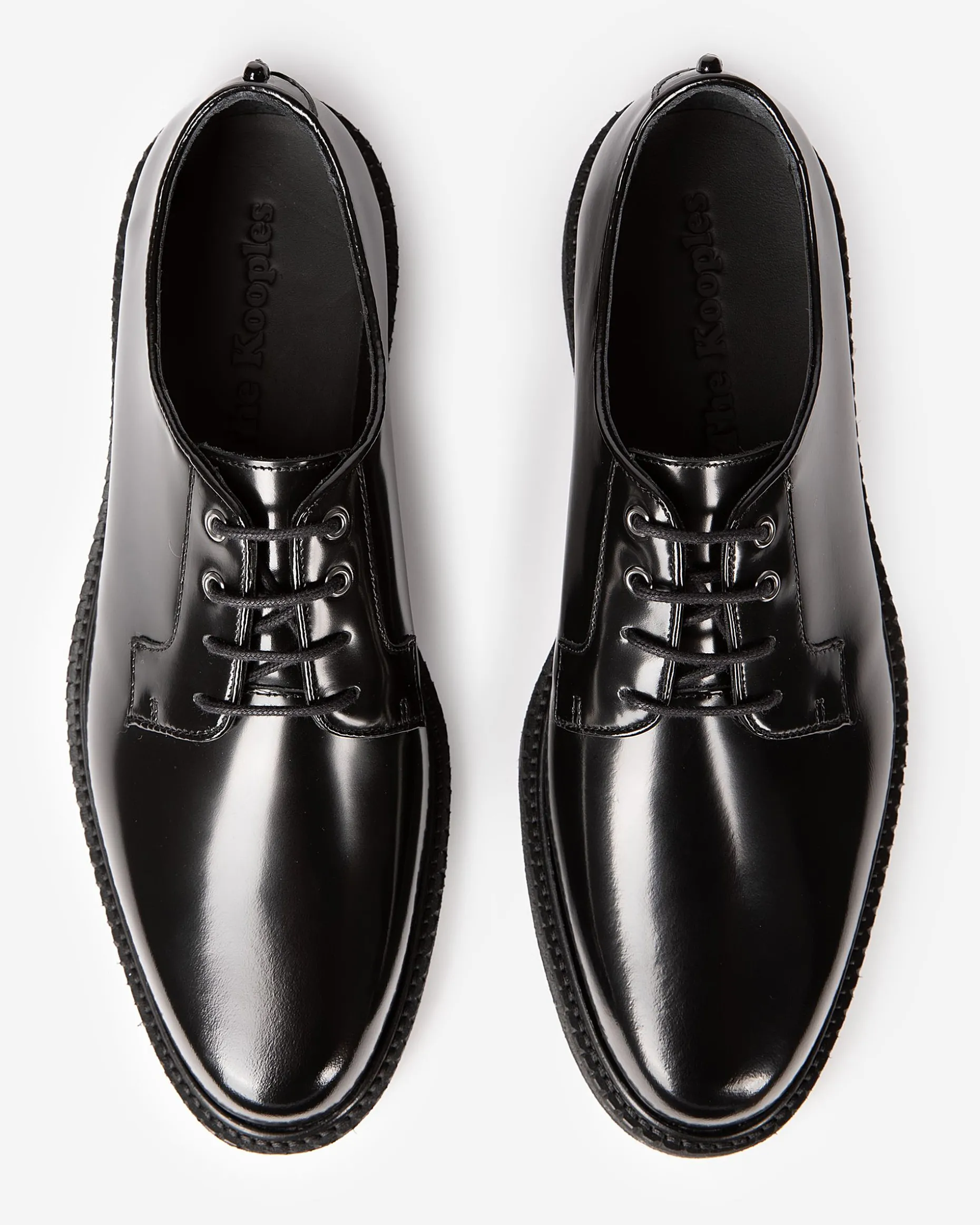 Derbies avec oeillets en cuir noires