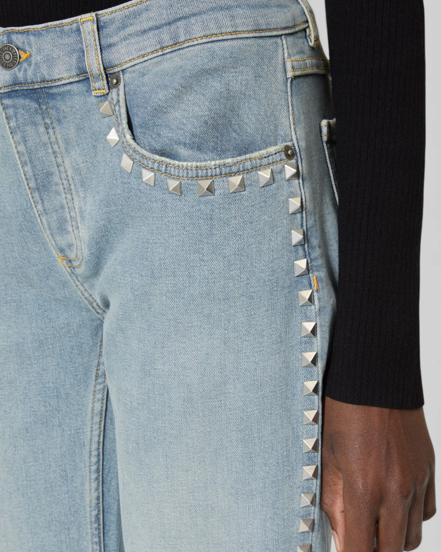 Jean slim long avec studs bleu
