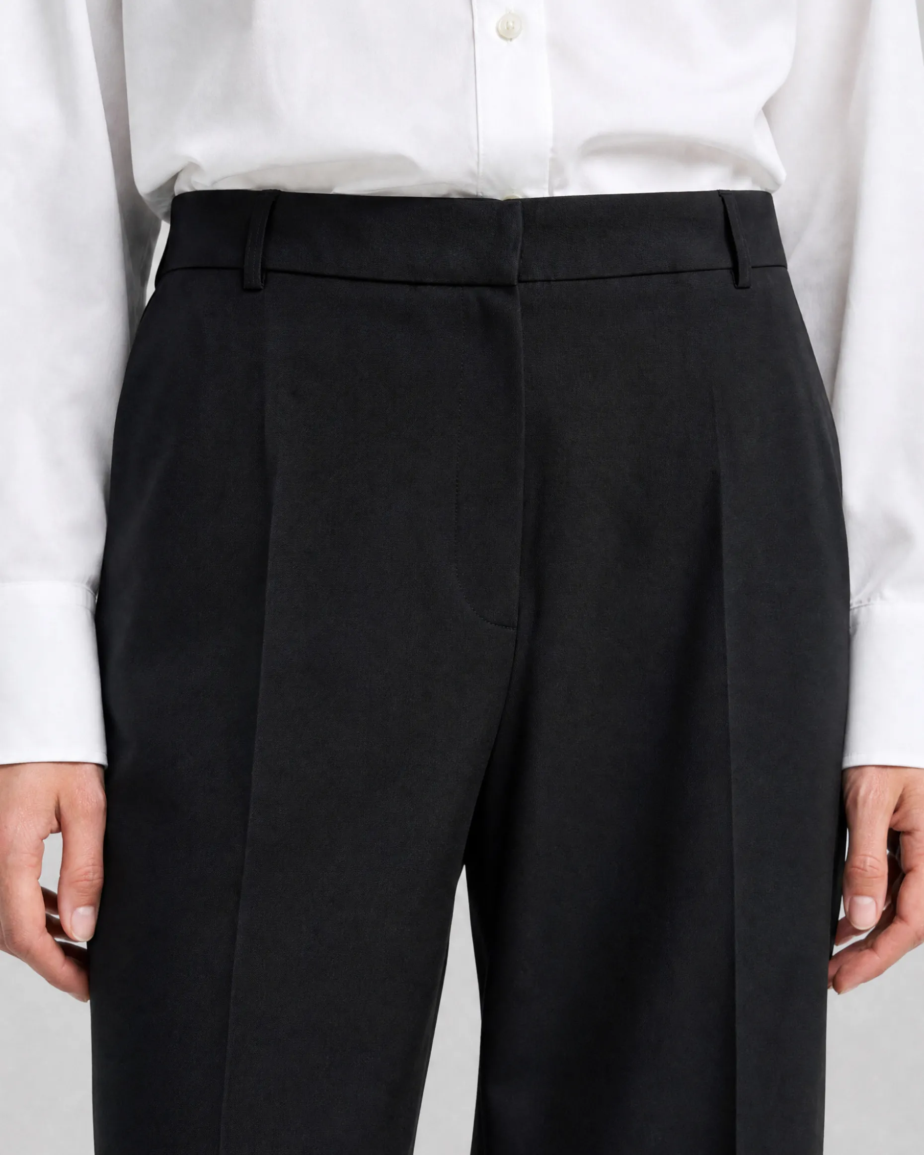 Pantalon de tailleur droit en laine mélangée noir