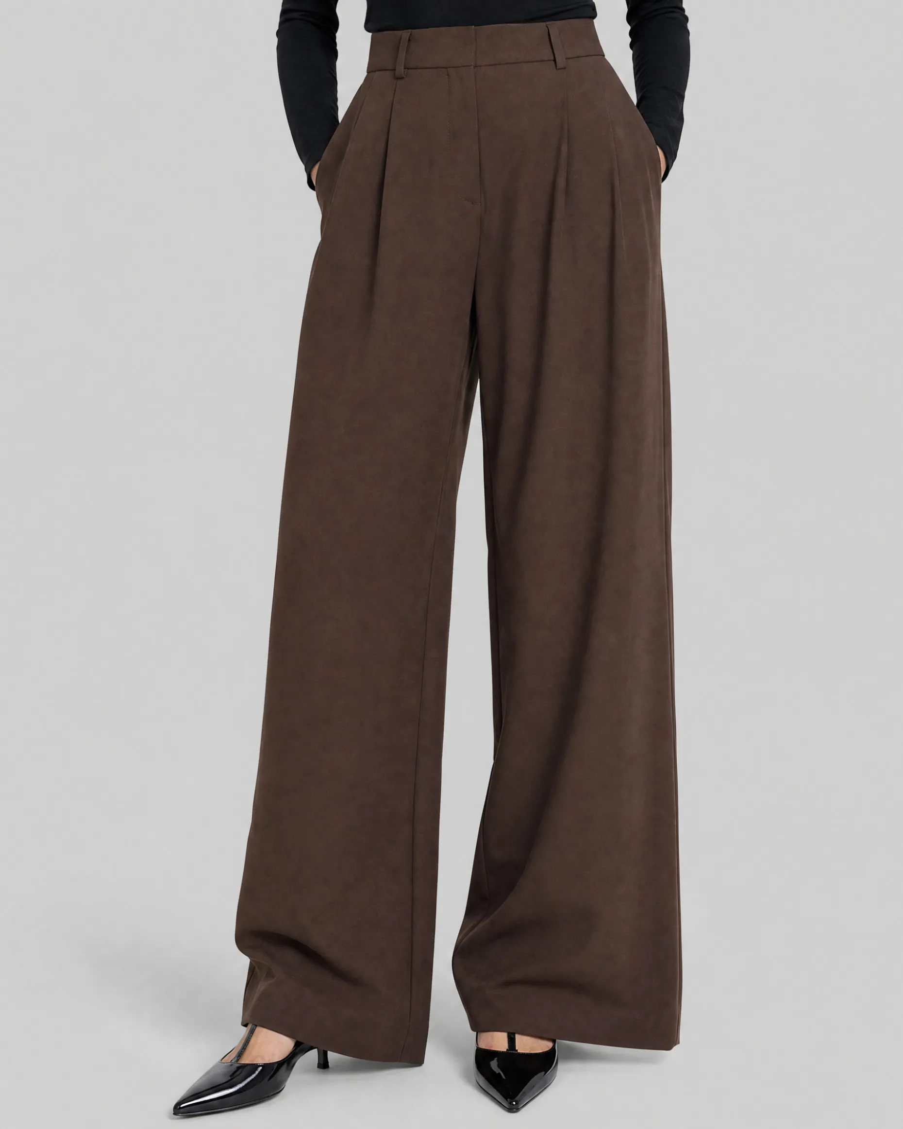 Pantalon de tailleur large en laine marron
