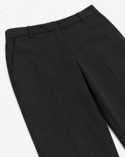 Pantalon tailleur en laine coupe ajustée noir