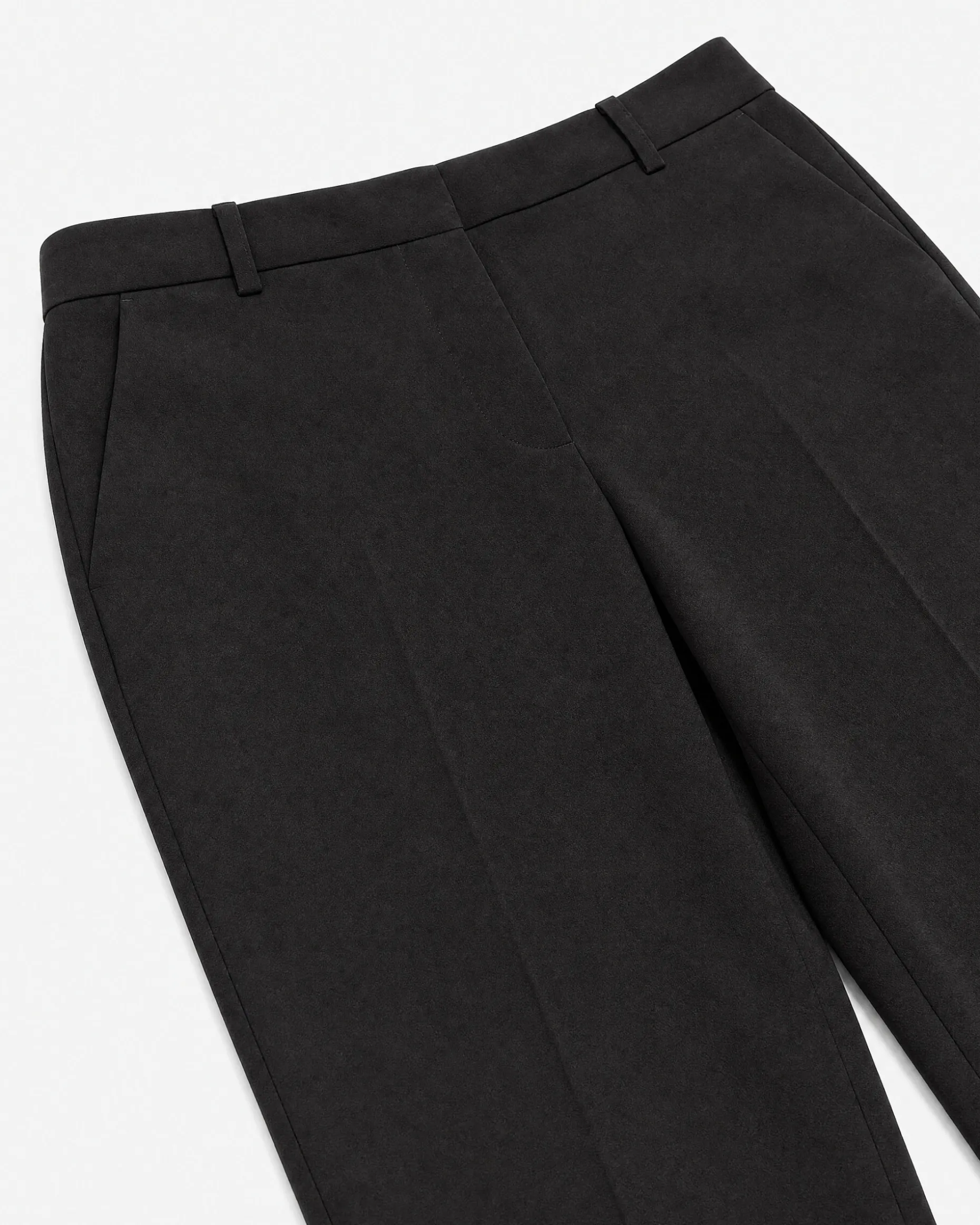 Pantalon tailleur en laine coupe ajustée noir