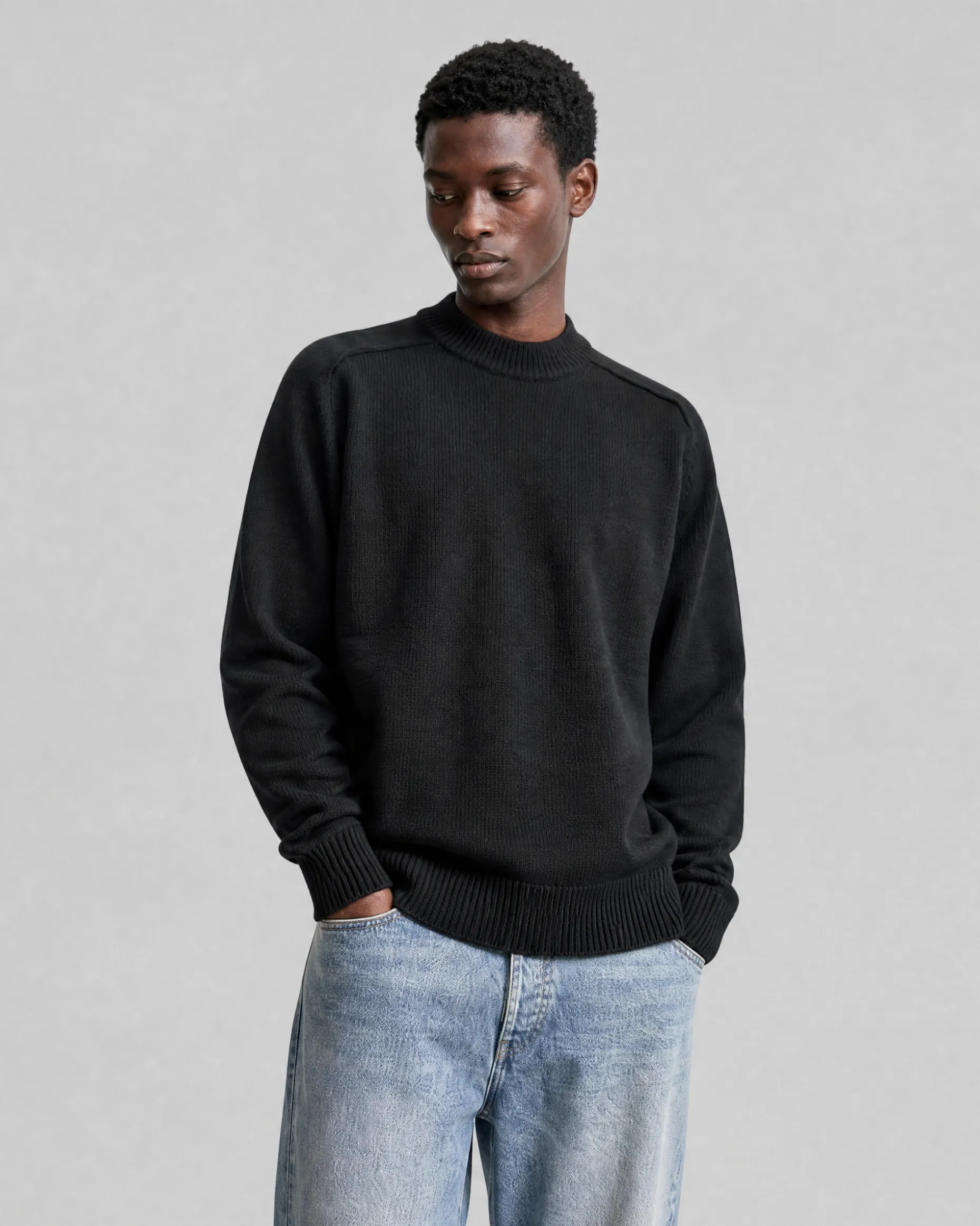 Pull col rond en laine noir