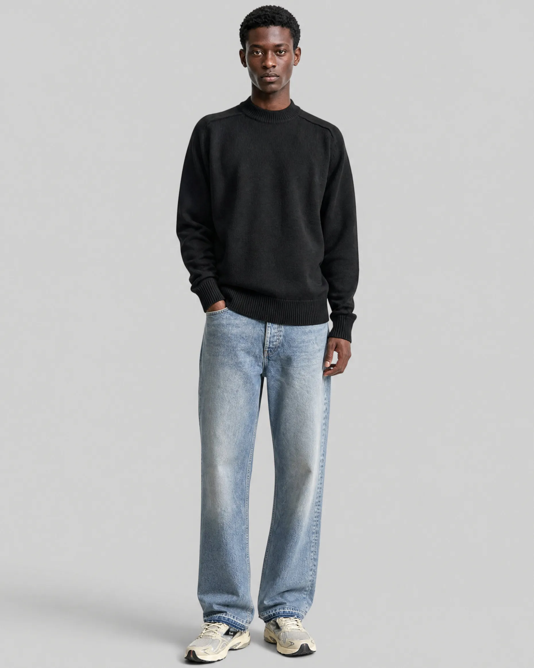 Pull col rond en laine noir
