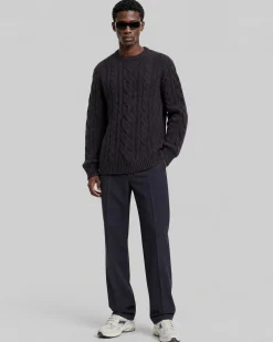 Pull col rond torsadé en laine marine