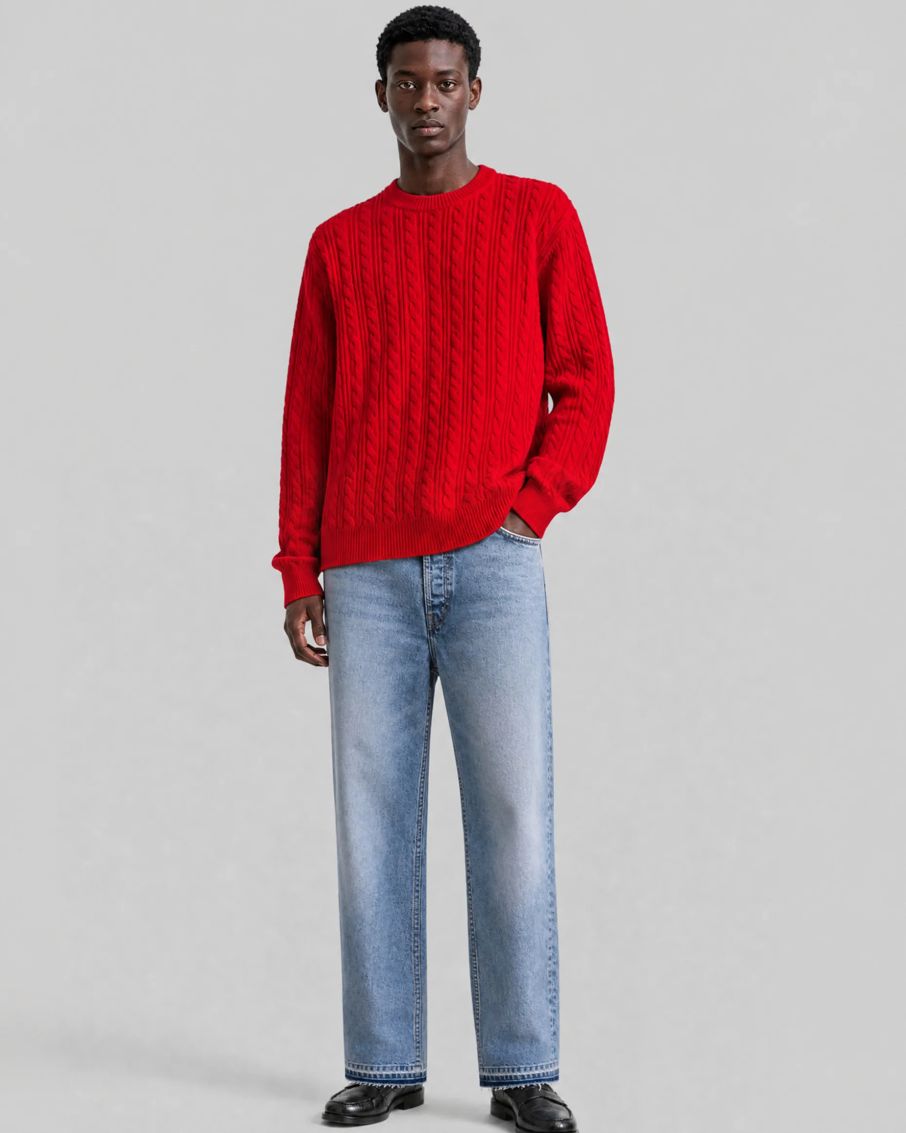 Pull col rond torsadé en laine rouge