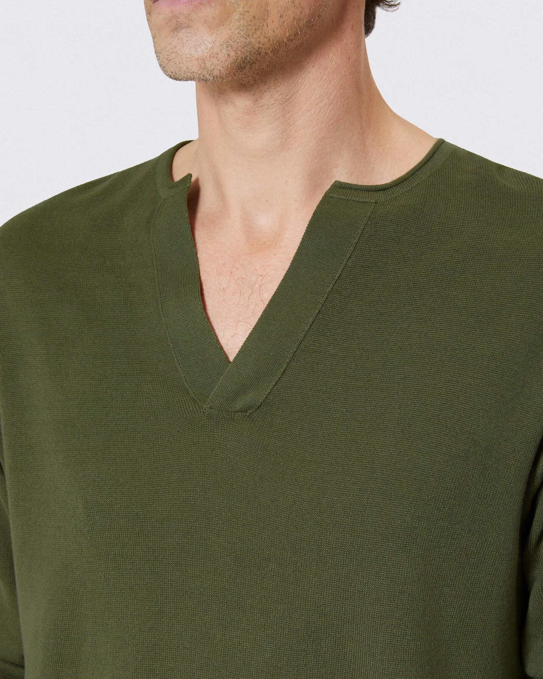 Pull col tunisien vert