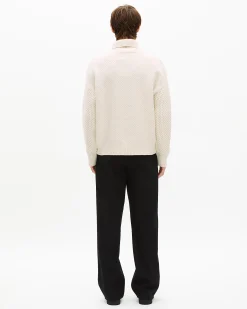 Pull torsadé en laine beige