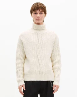 Pull torsadé en laine beige