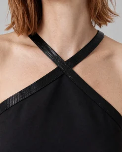 Robe courte avec strass noire