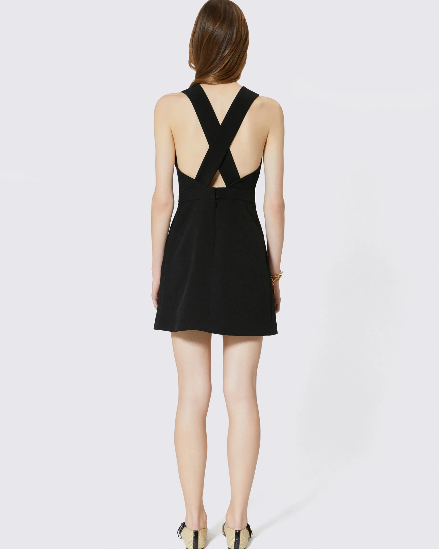 Robe courte dos croisé noire