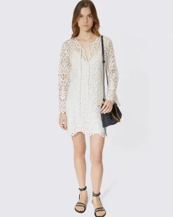 Robe courte en dentelle blanche