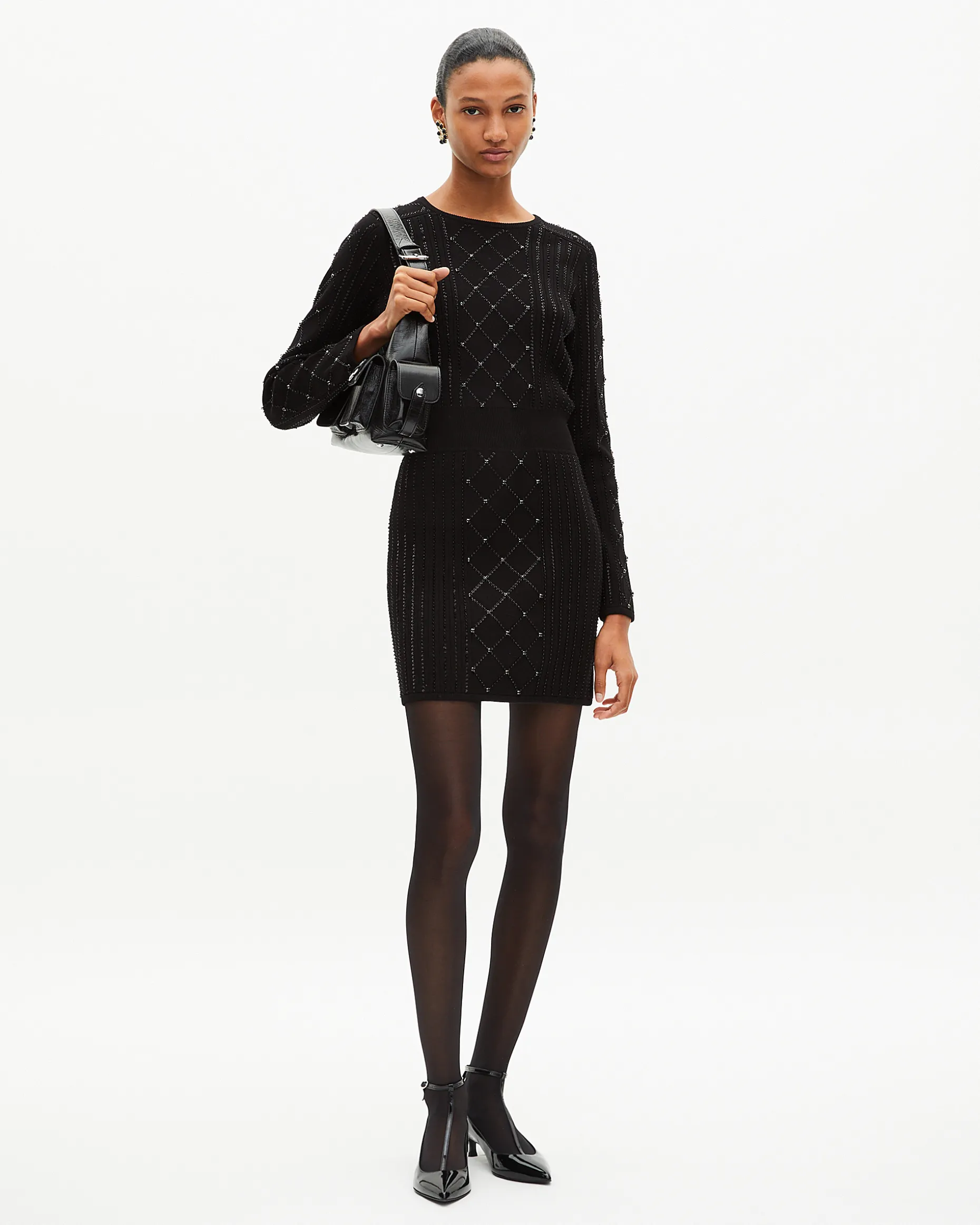 Robe courte en maille avec strass et perles noire
