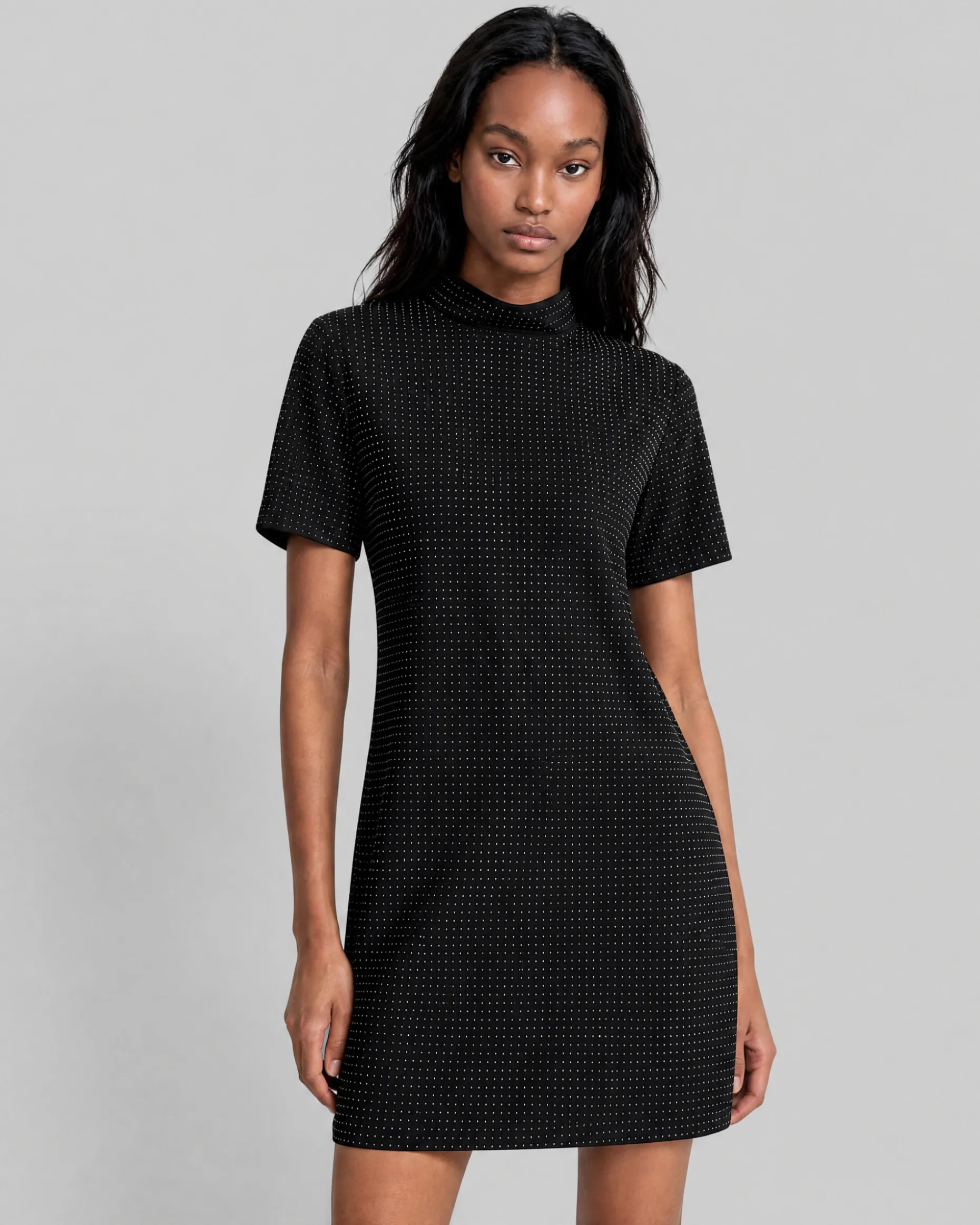 Robe courte strassée grise