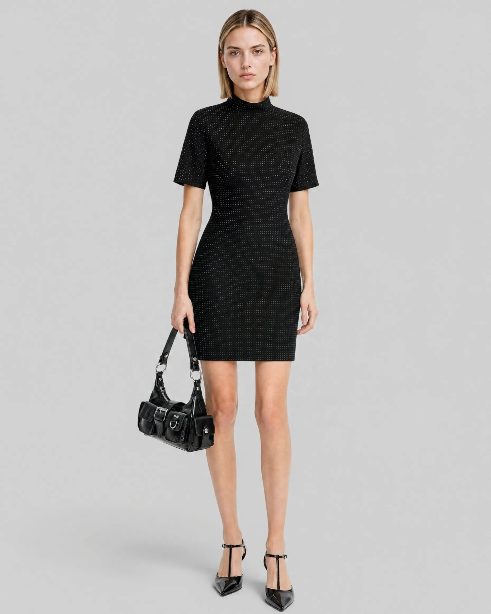 Robe courte strassée noire