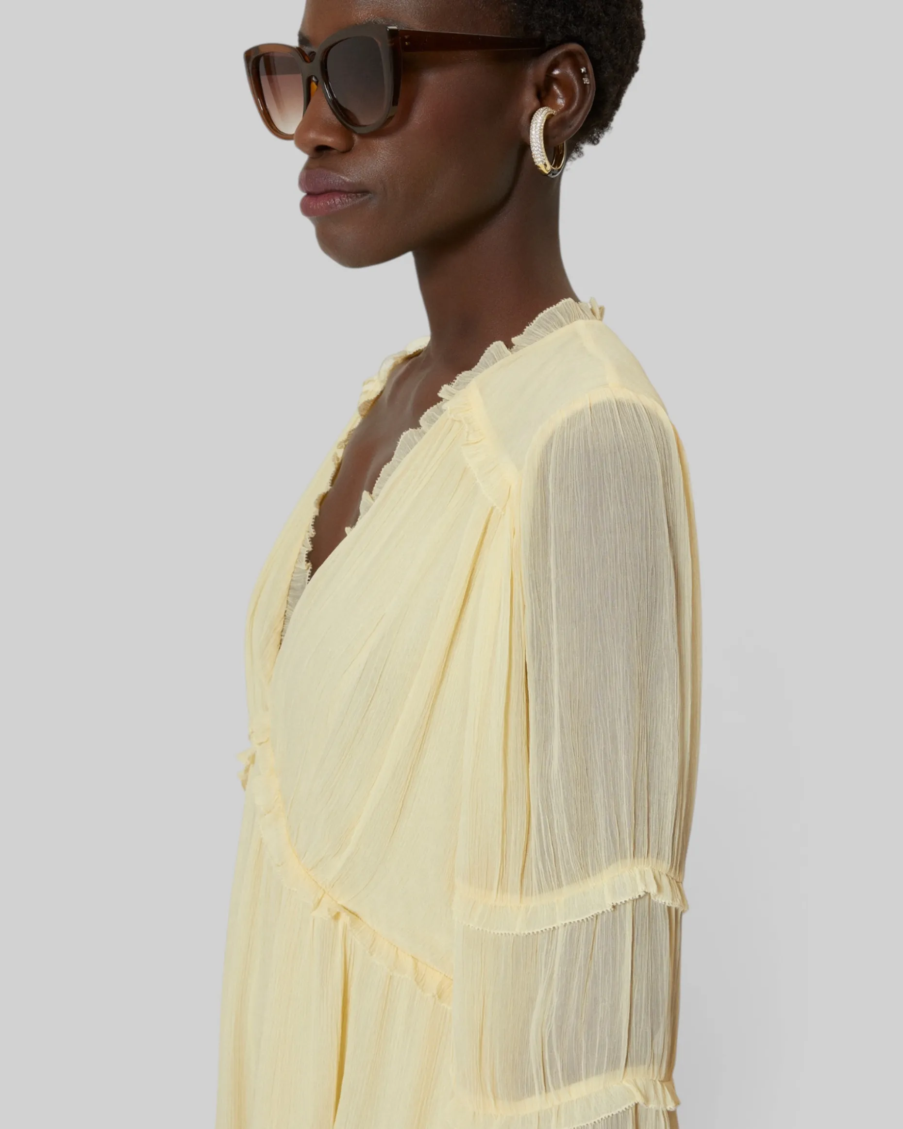 Robe courte volantée jaune