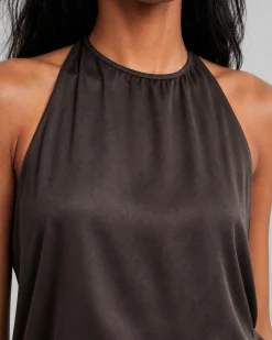 Robe longue dos croisé en satin marron