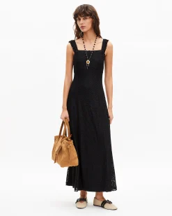 Robe longue en dentelle noire
