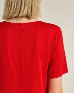 Robe longue en satin rouge