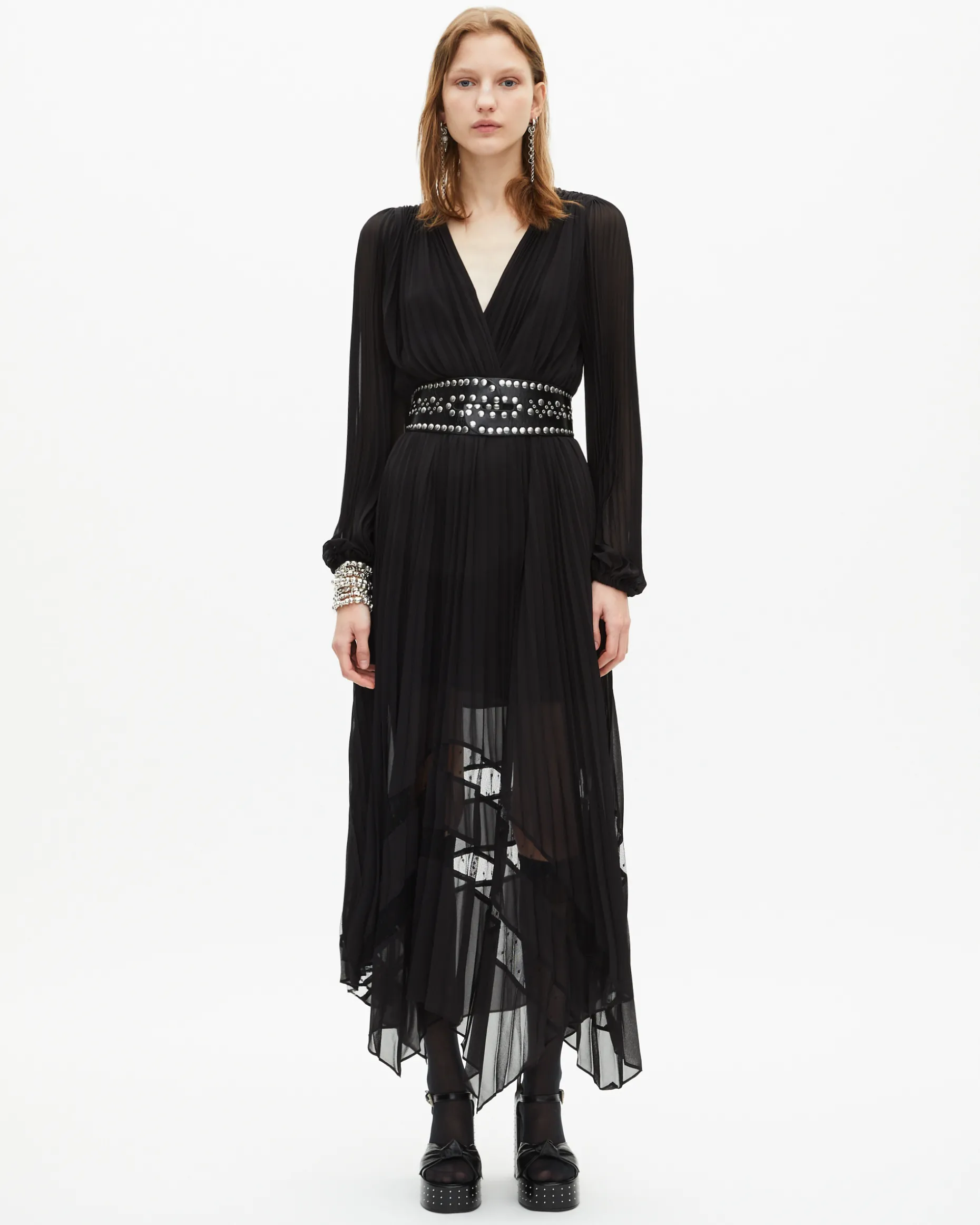 Robe longue plissée avec dentelle noire