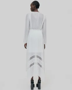 Robe longue plissée avec plumetis écrue