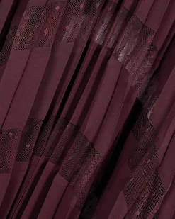 Robe longue plissée bordeaux