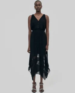 Robe longue plissée noire