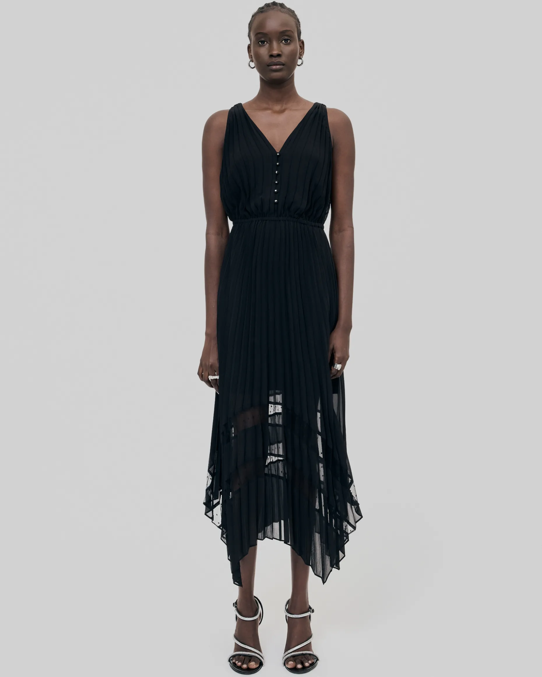 Robe longue plissée noire