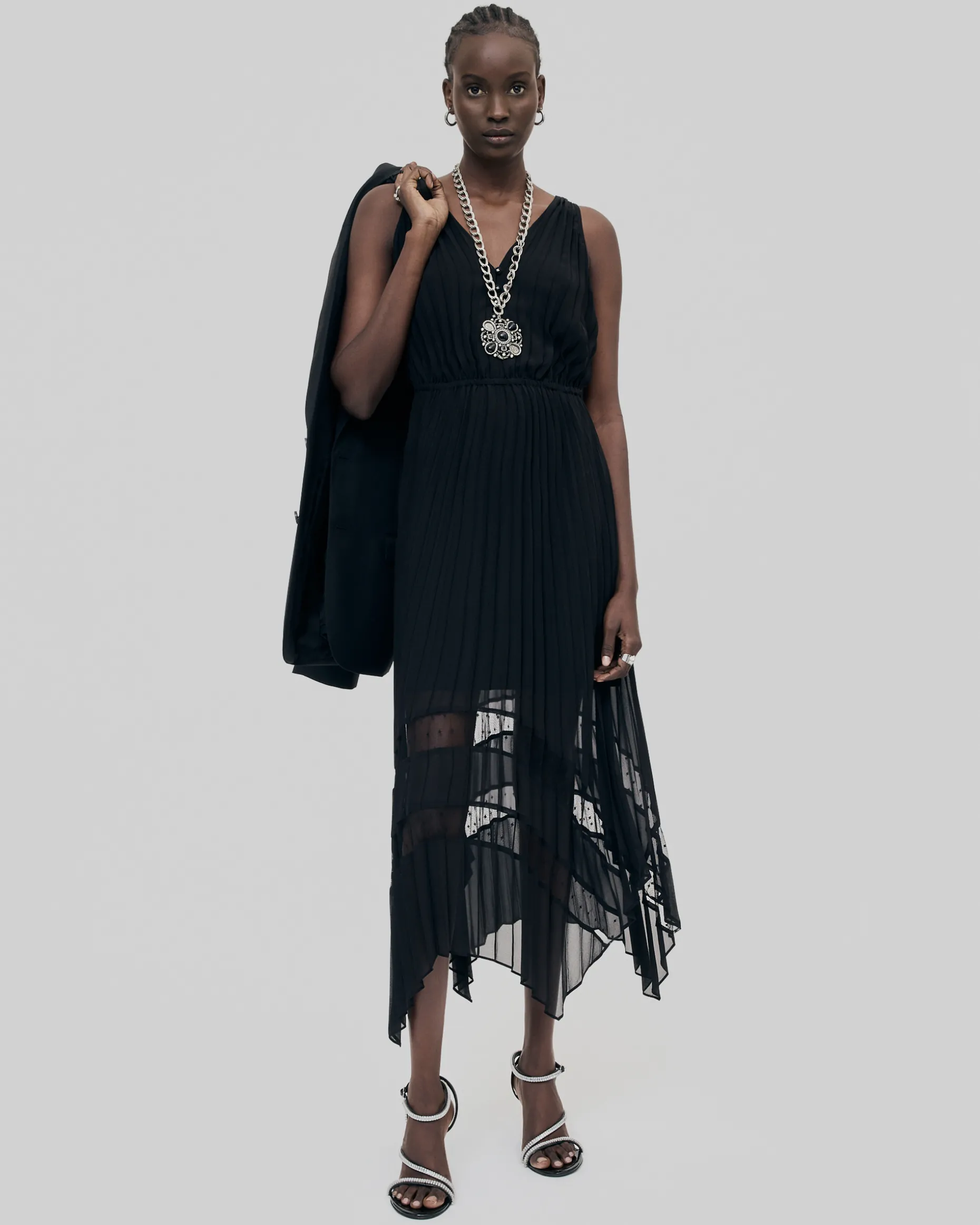 Robe longue plissée noire
