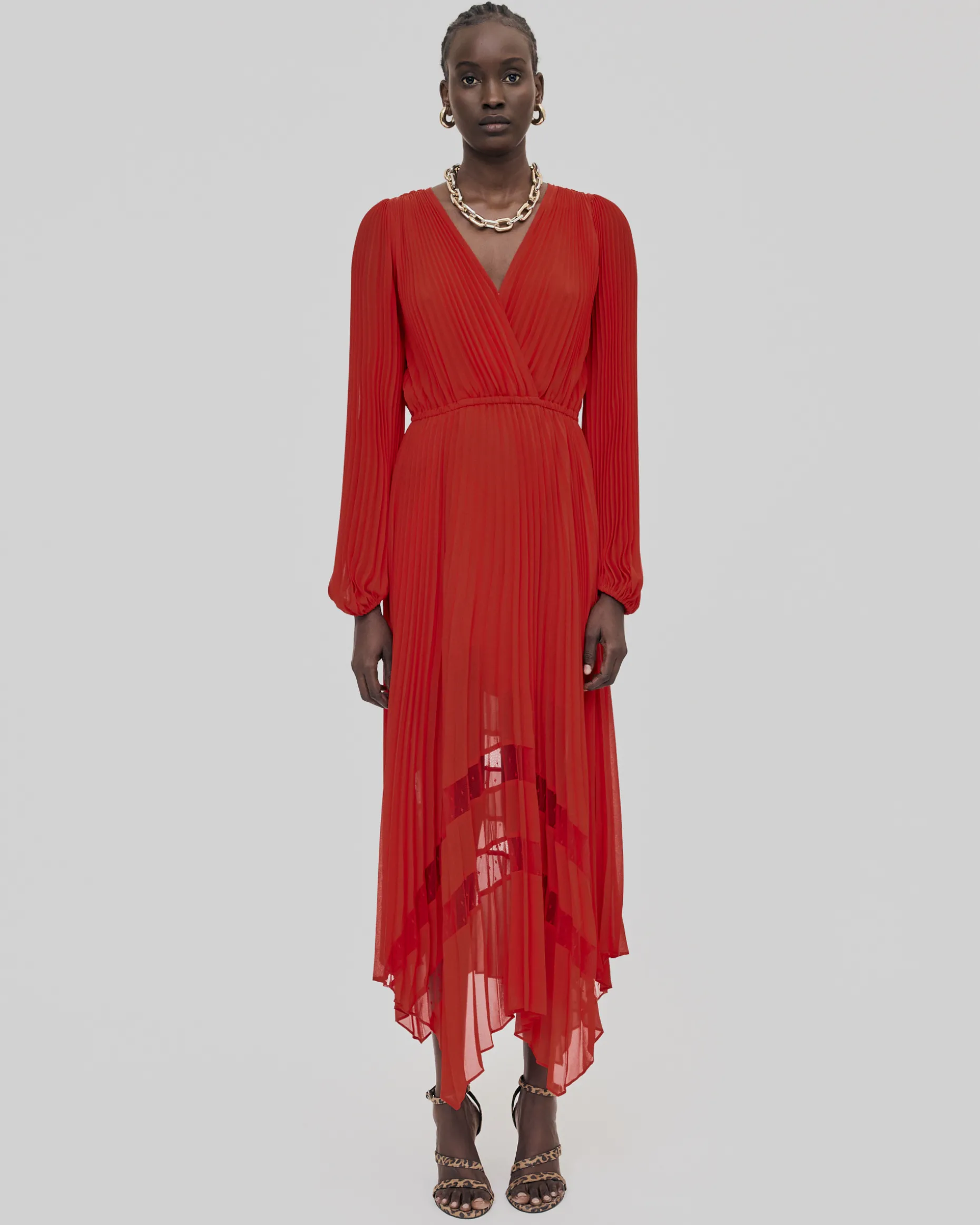 Robe longue plissée rouge
