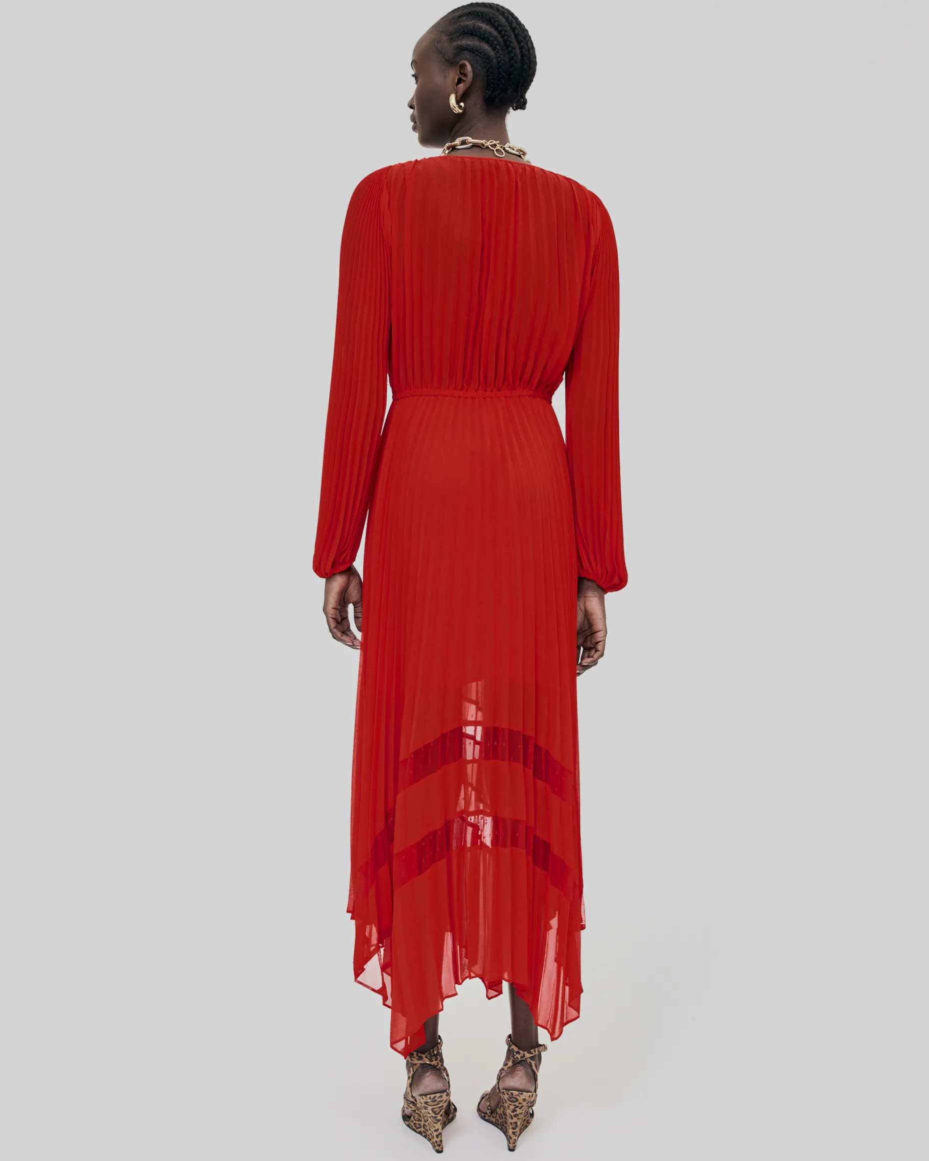 Robe longue plissée rouge