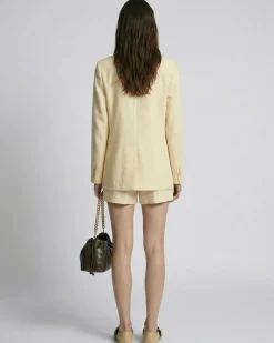 Short en lin jaune