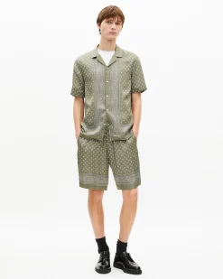 Short imprimé bandana kaki