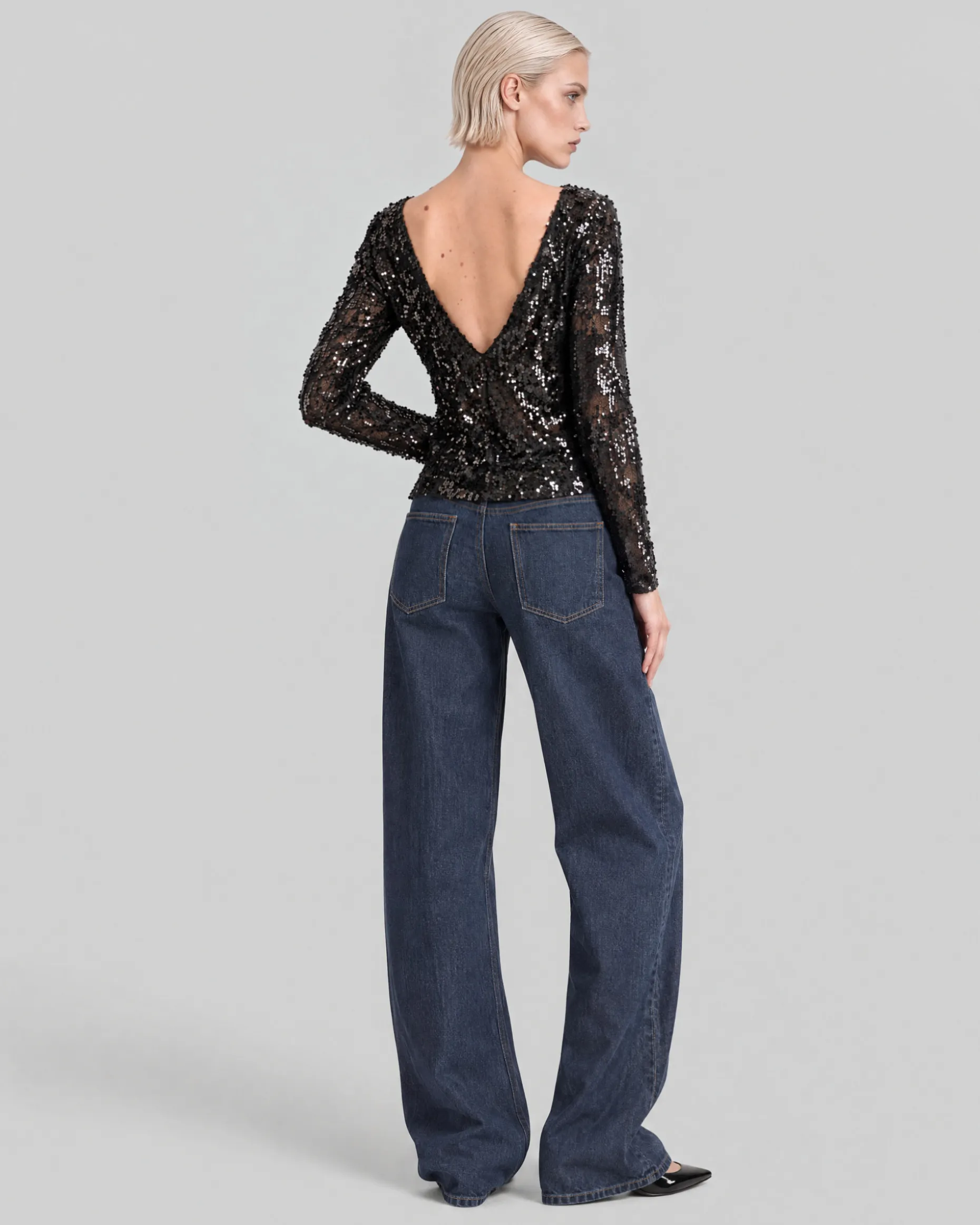Top en dentelle et sequins noir