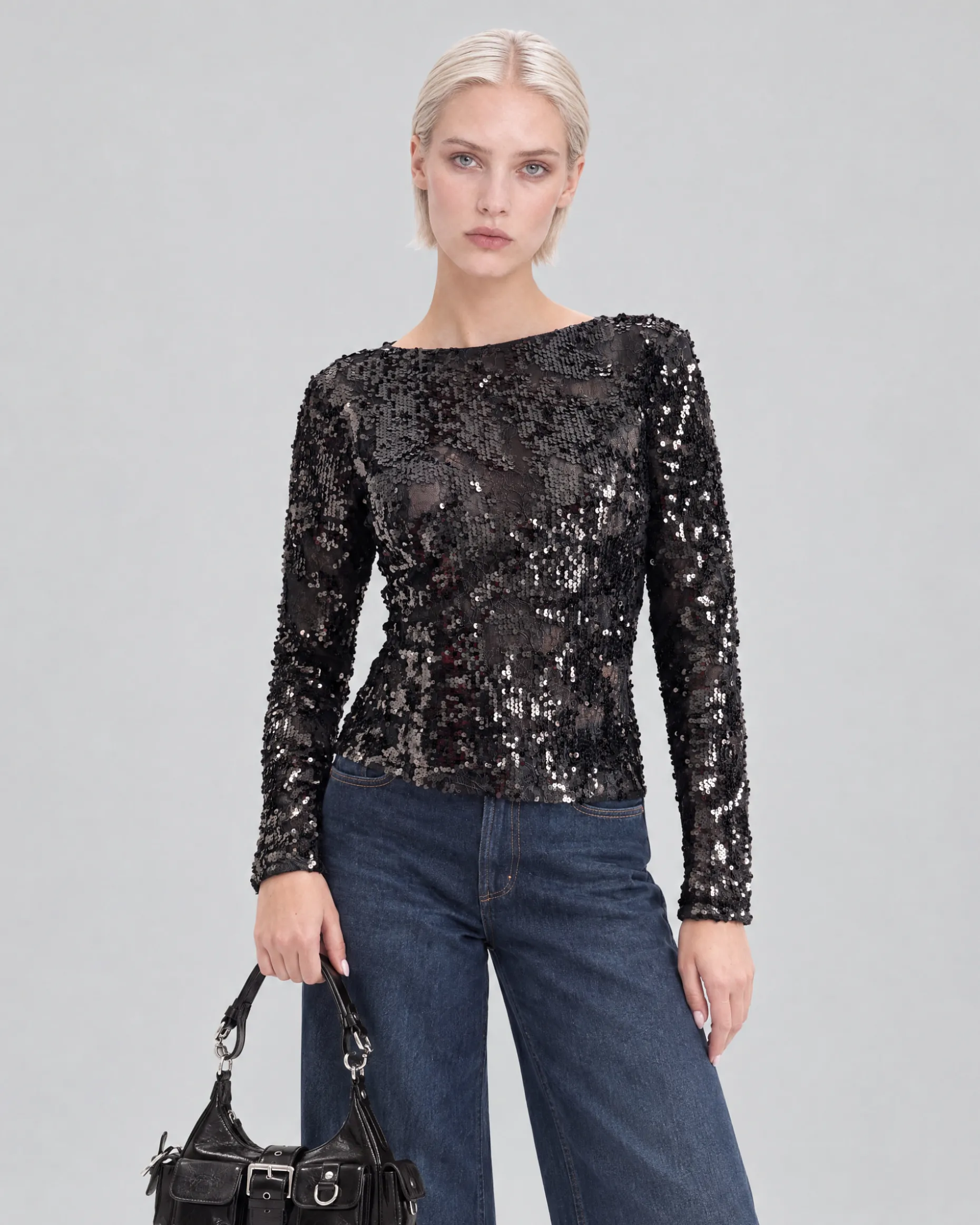 Top en dentelle et sequins noir