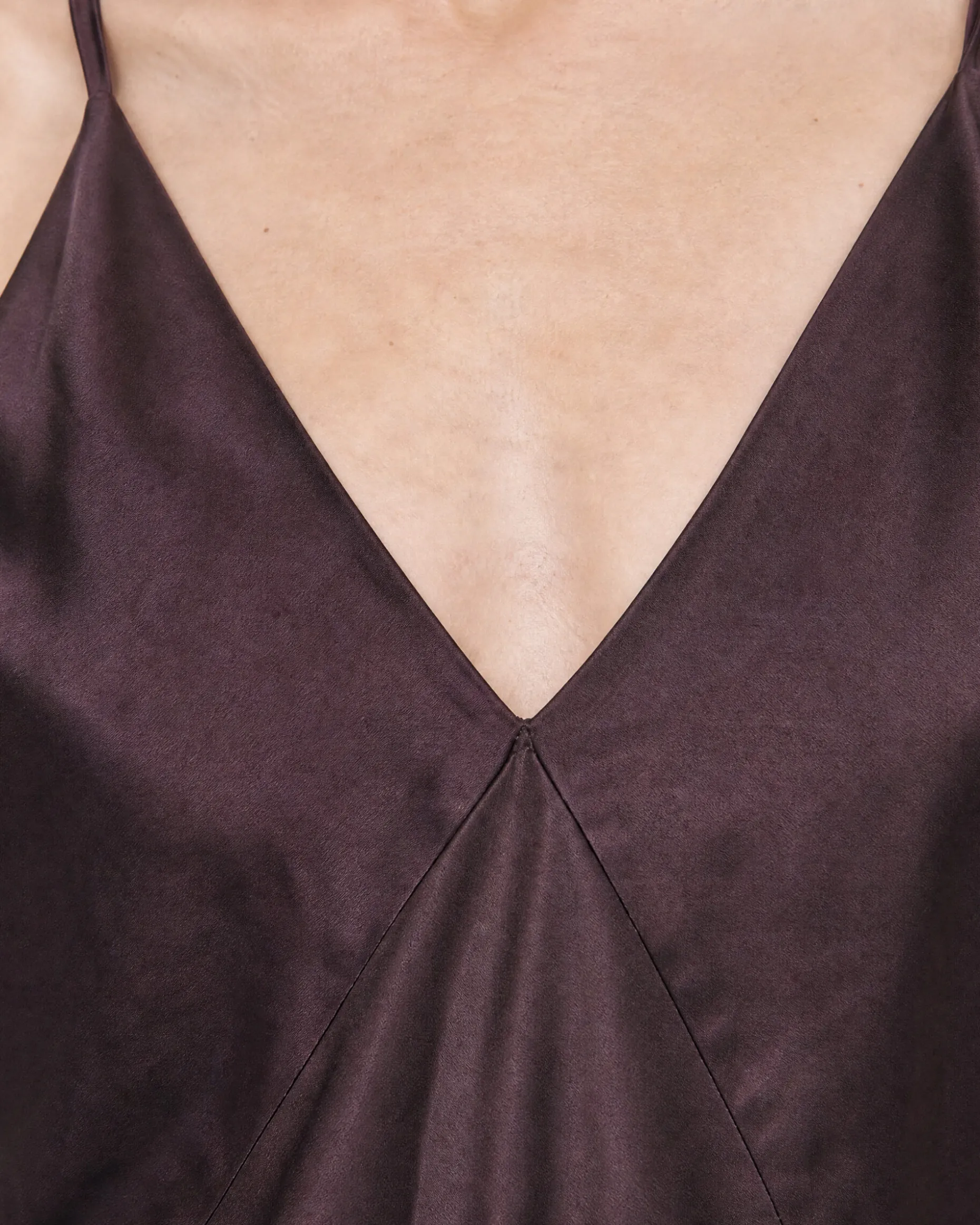 Top fines bretelles en satin marron