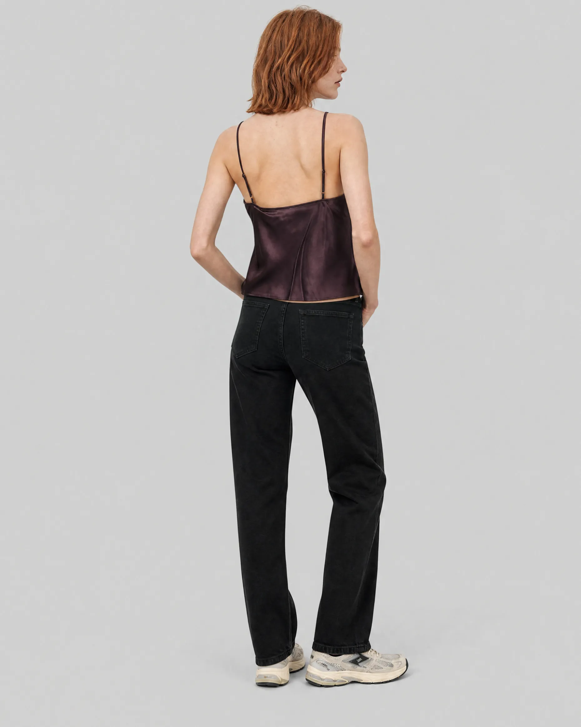 Top fines bretelles en satin marron