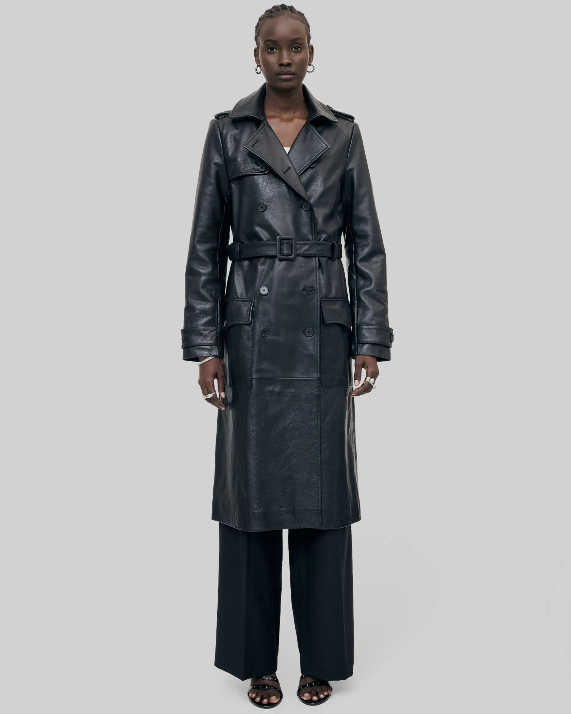 Trench long en cuir noir