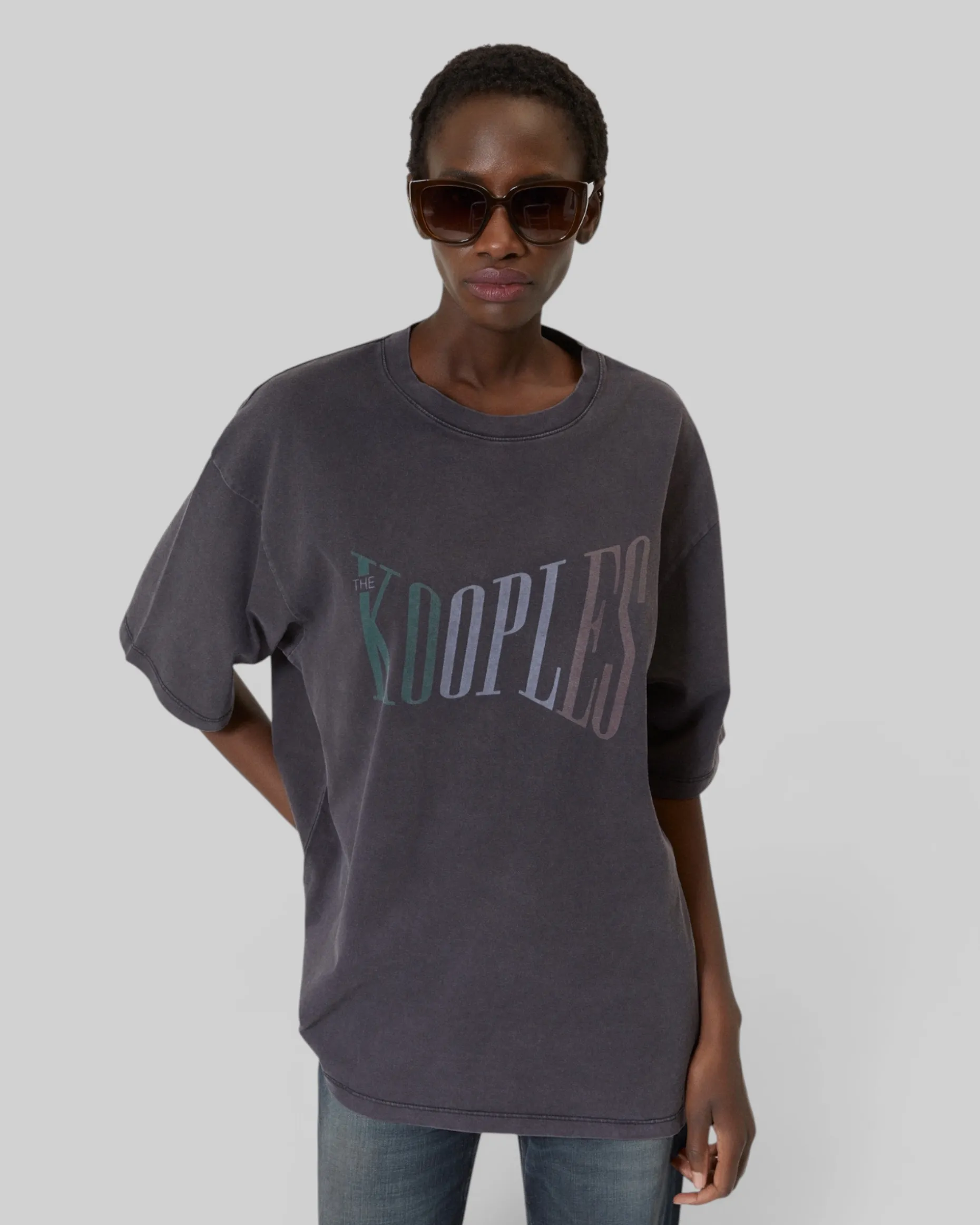 T-shirt oversize avec sérigraphie noir délavé